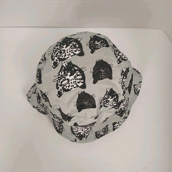 Volcom / OBX Netflix with Outer Banks/JJ Reversible Bucket Hat/Spotted - Picture 4 of 7